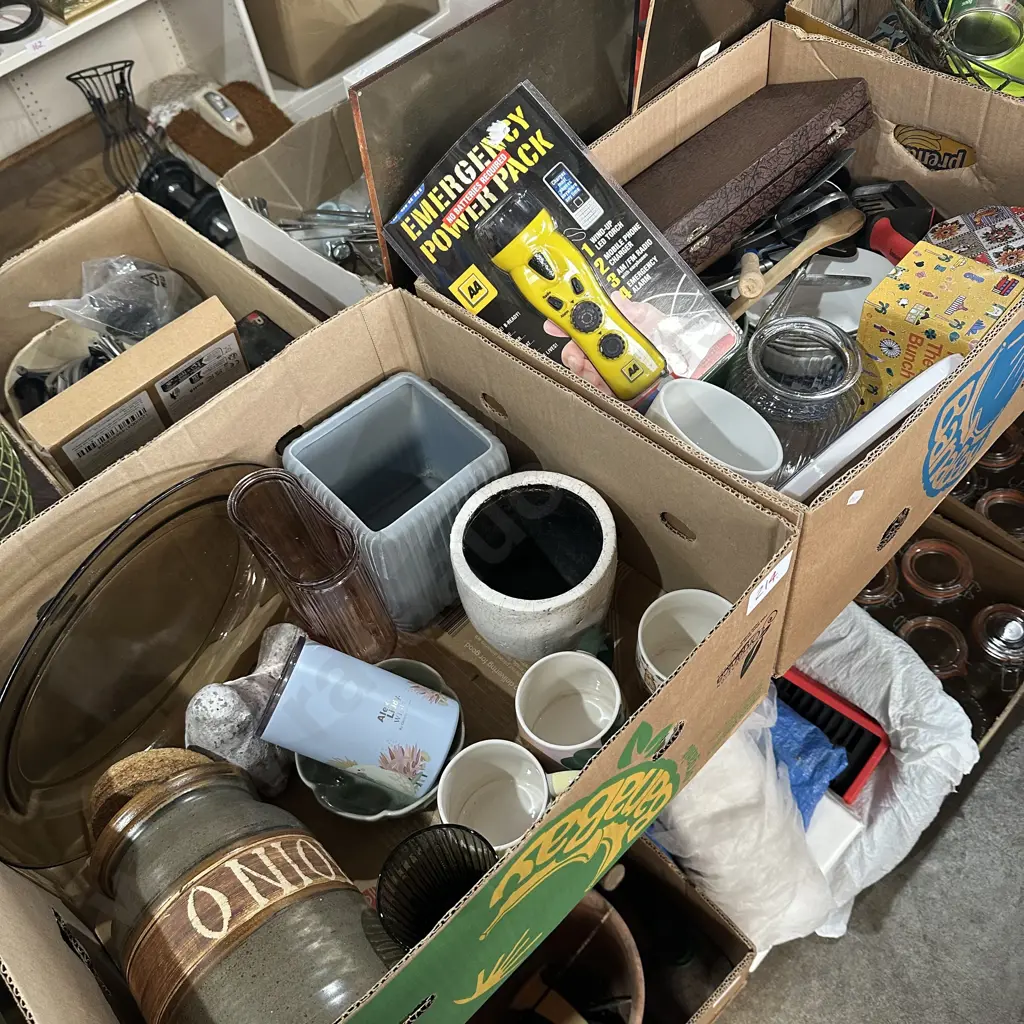 Two boxes pottery jar, emergency power pack, clock etc. Image 1++
