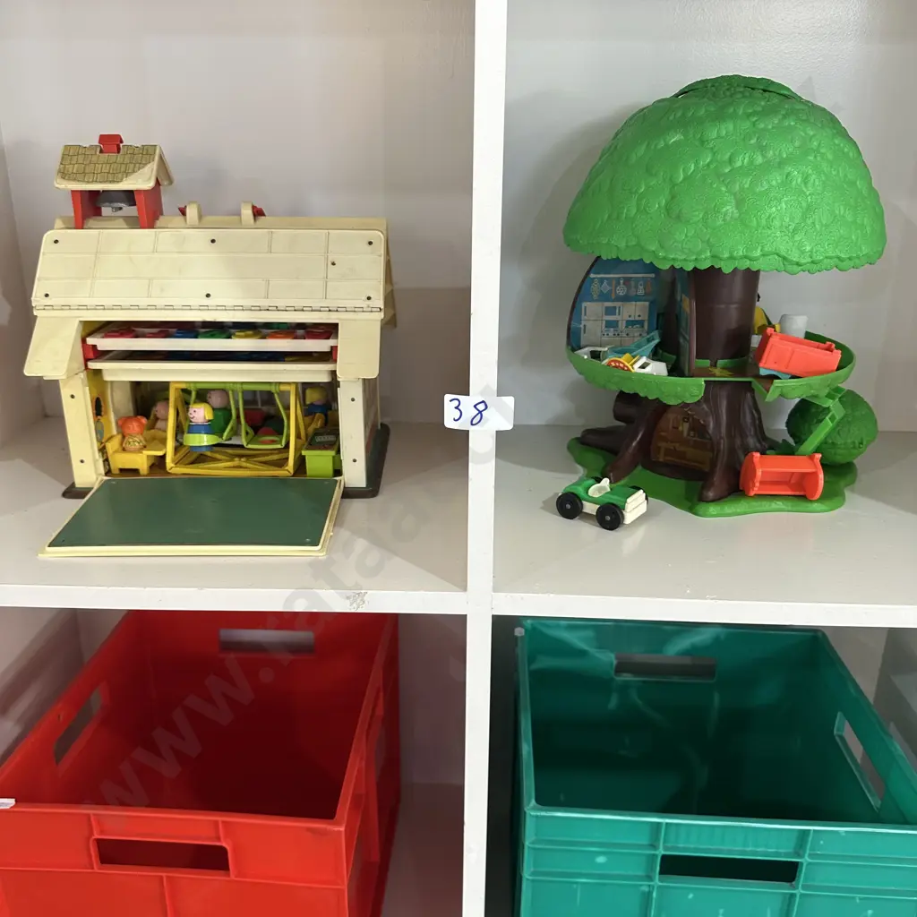 2 vintage toy sets plus the bins Image 1++