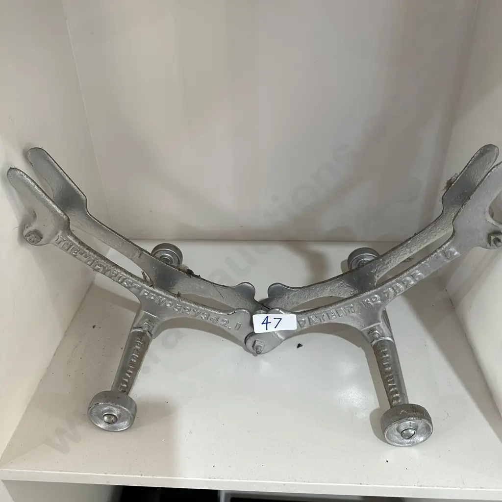 The "Ocypus" bike stand Image 1++