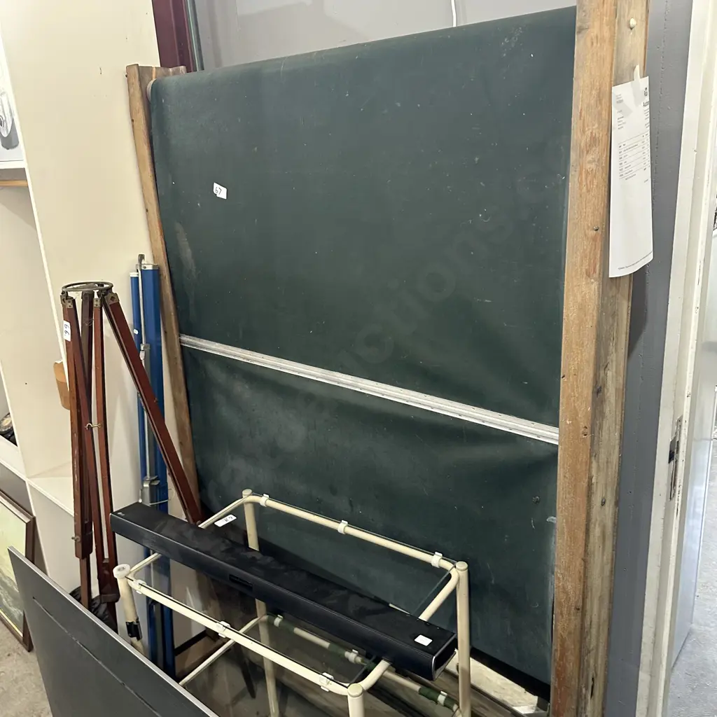 large rolling blackboard Image 1++