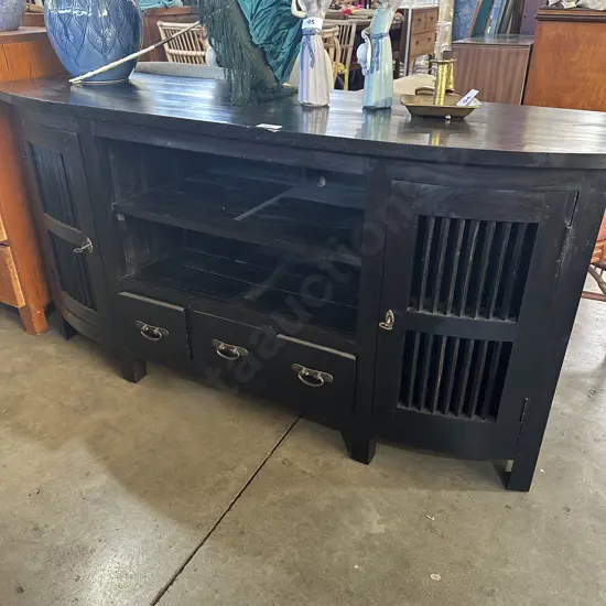 Side board