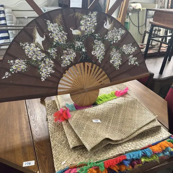 flax mats and fan