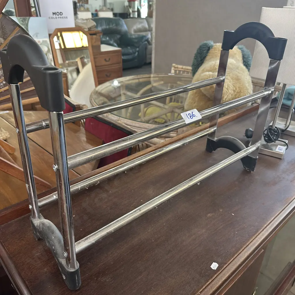 extendable shoe rack, file cab etc (2pictures) Image 1++