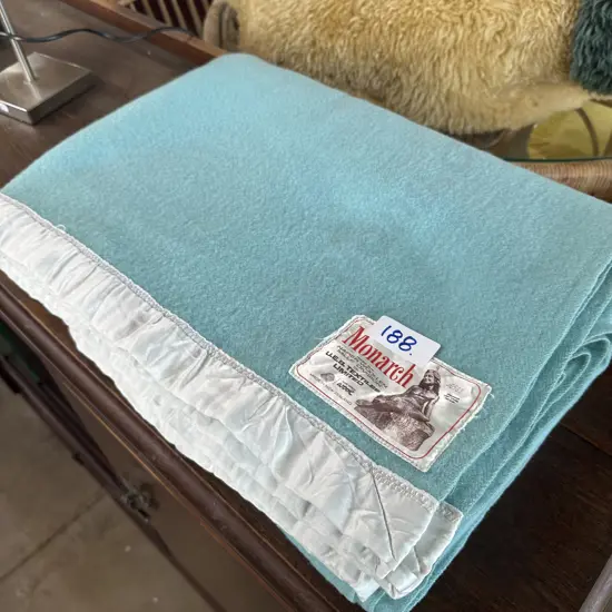 Pania of the reef woolen blanket
