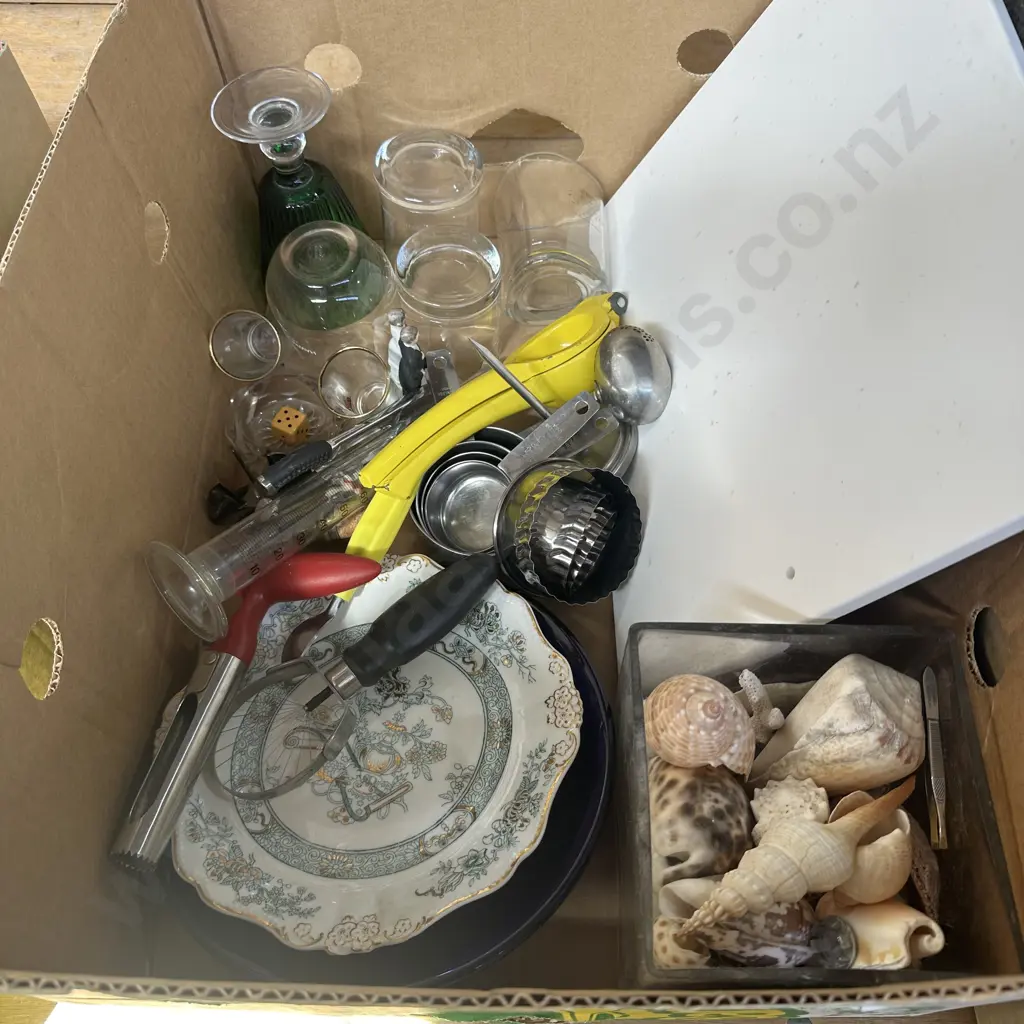 shell collection, utensils etc Image 1++