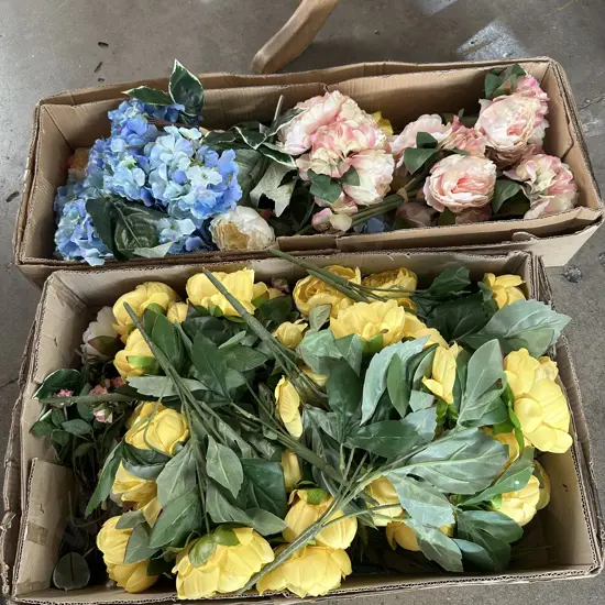 2 box fake flowers