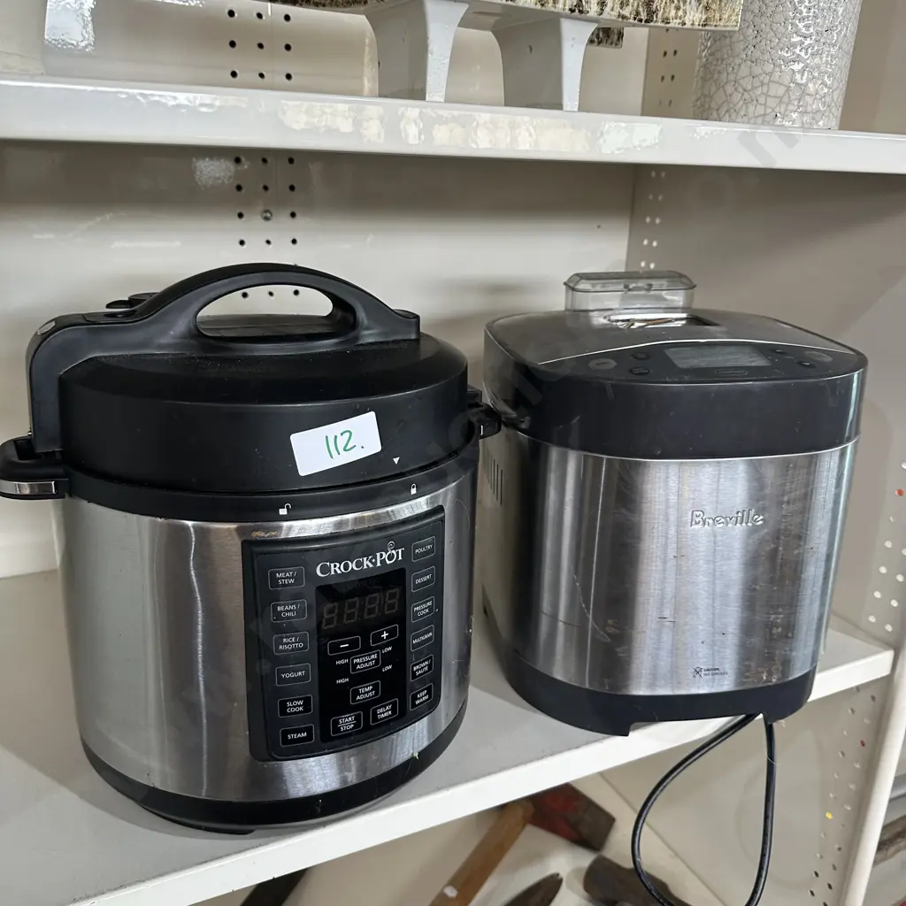 crock pot and bread maker Image 1++