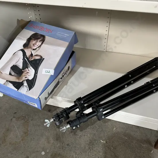 baby carrier plus tripods