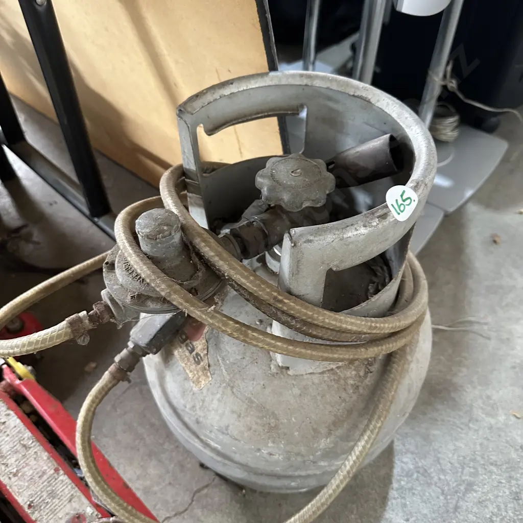 gas torch and bottle Image 1++