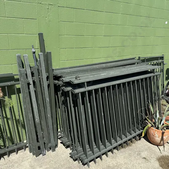 Pool fencing 17 panels plus gates and 13 posts