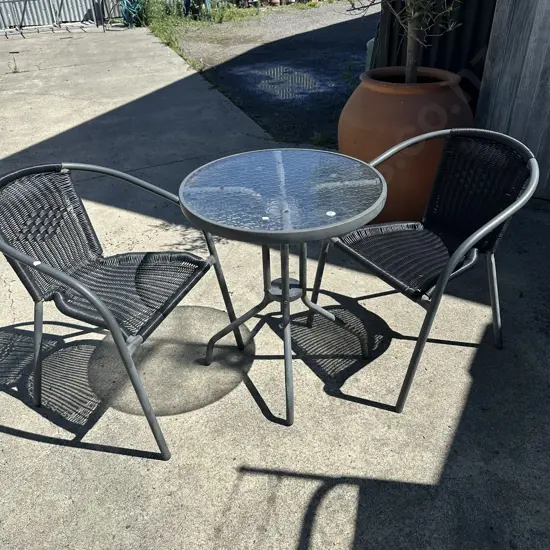 patio table and chairs