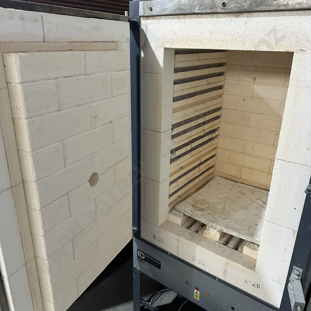 Potclays electric Kiln made in UK (more photos & details) Image 1++