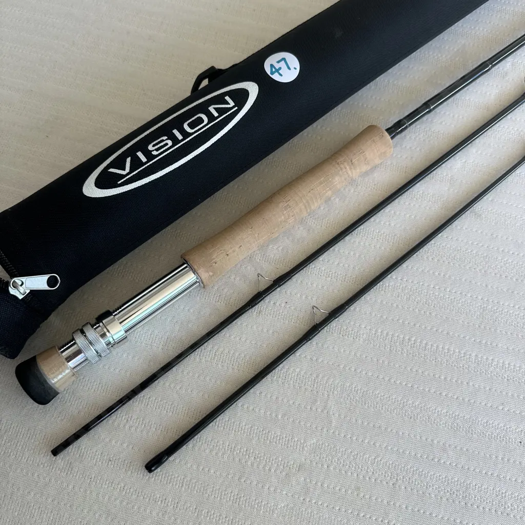 Vision 3pc rod #8line 9foot plus tube Image 1++