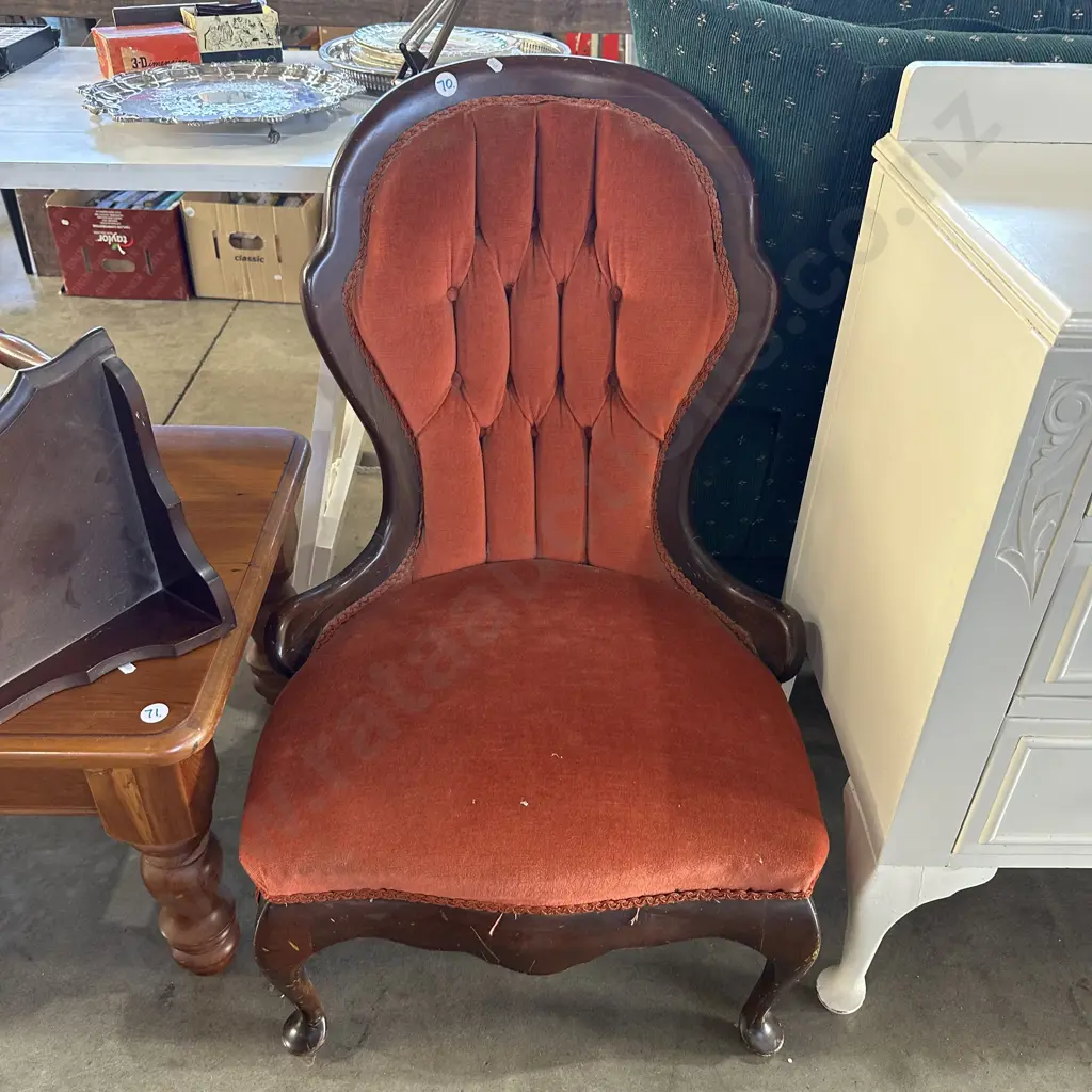 large bedroom chair Image 1++