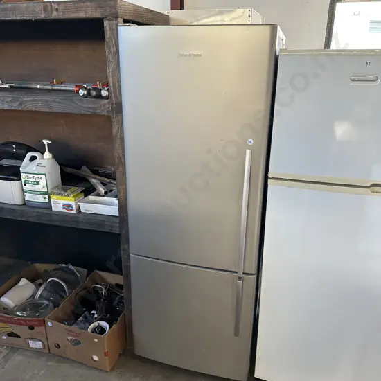 F&P fridge freezer