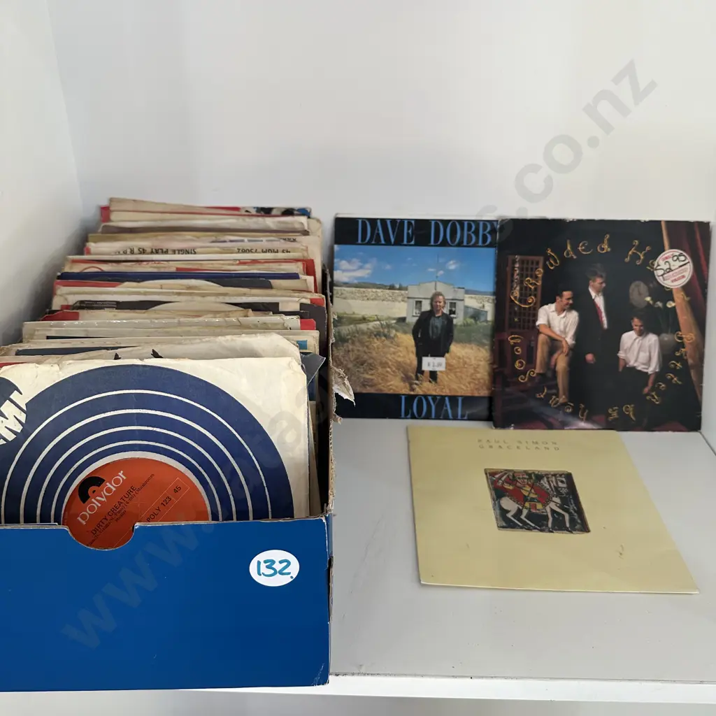 collection 45s inc Split Enz, Alice Cooper, Queen Image 1++
