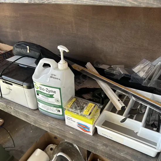 large lot asst inc cuttlery