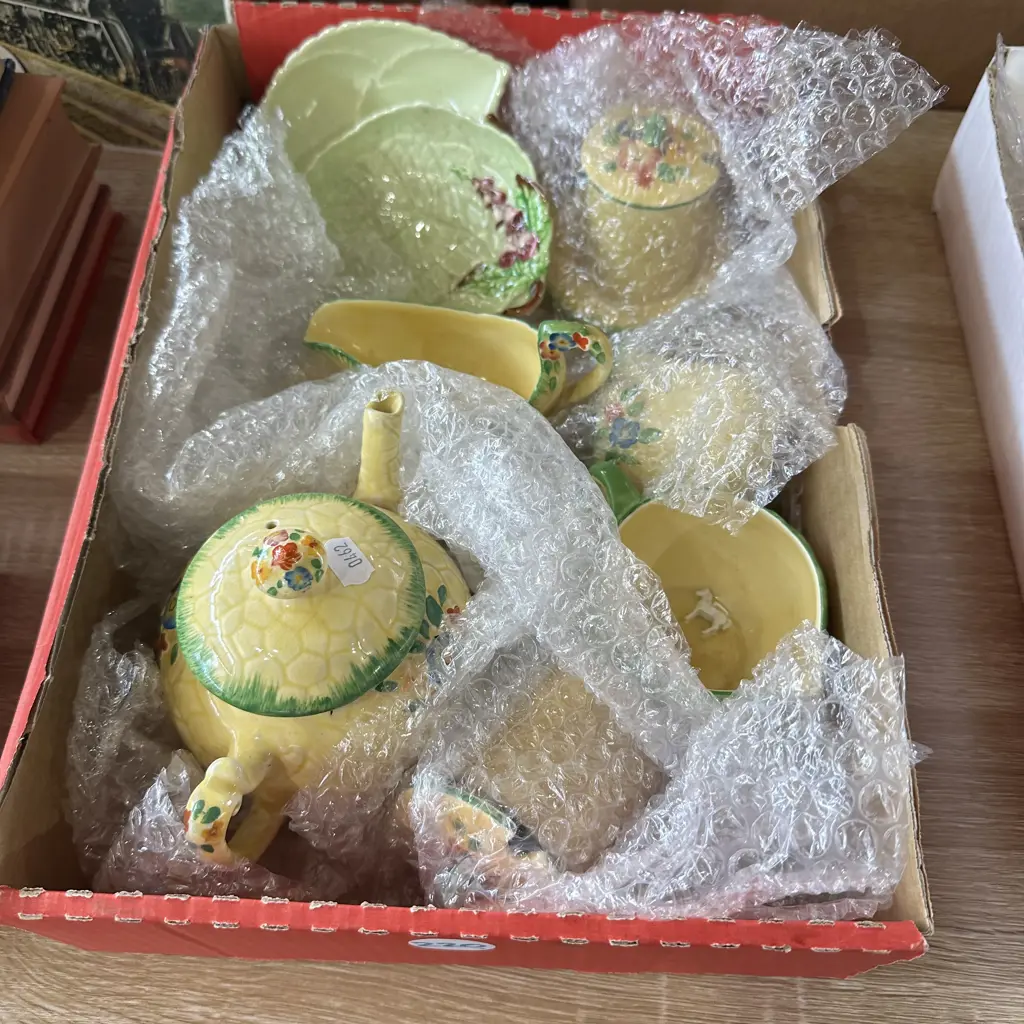 Box of crown devon and caltonware Image 1++