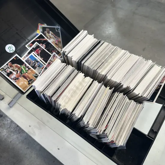 1990s Basketball trading card collection approx 850 cards