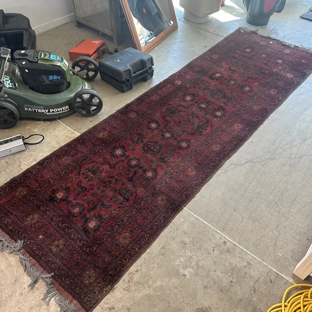 Persian hall runner with good age and condition 2800 x 850 Image 1++