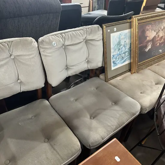 4 padded chairs - average