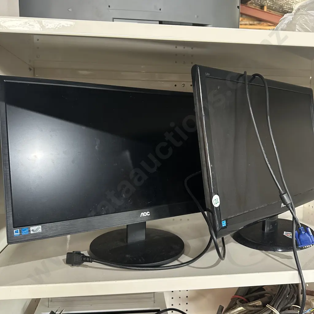 Two screens. Image 1++