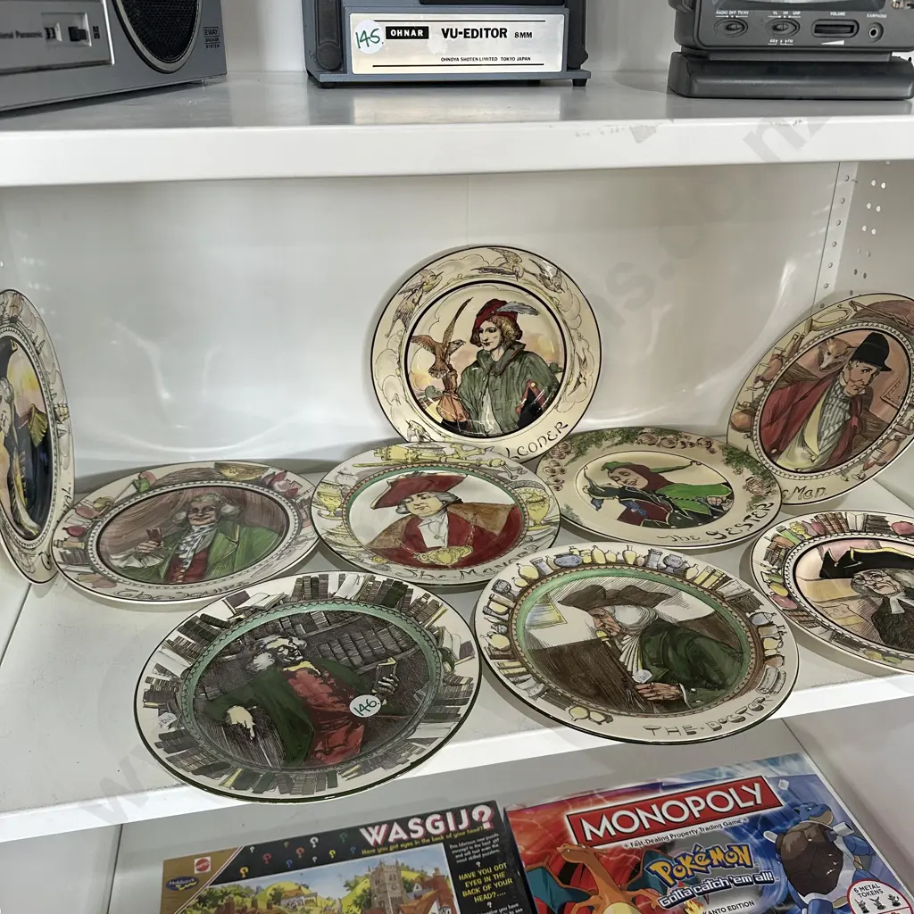 9 Royal Doulton wall plates Image 1++