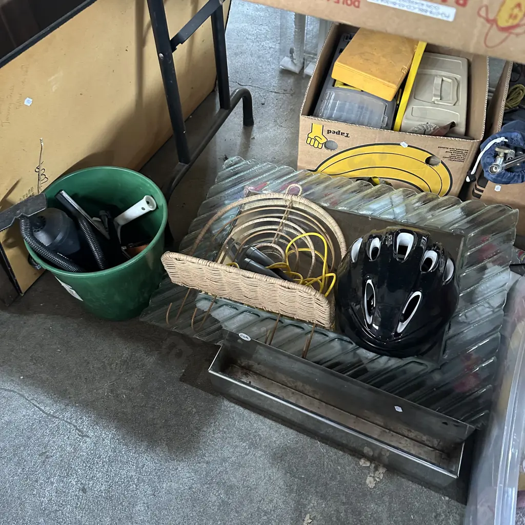 boogie board, mirror, bike helmet, shelf etc. Image 1++