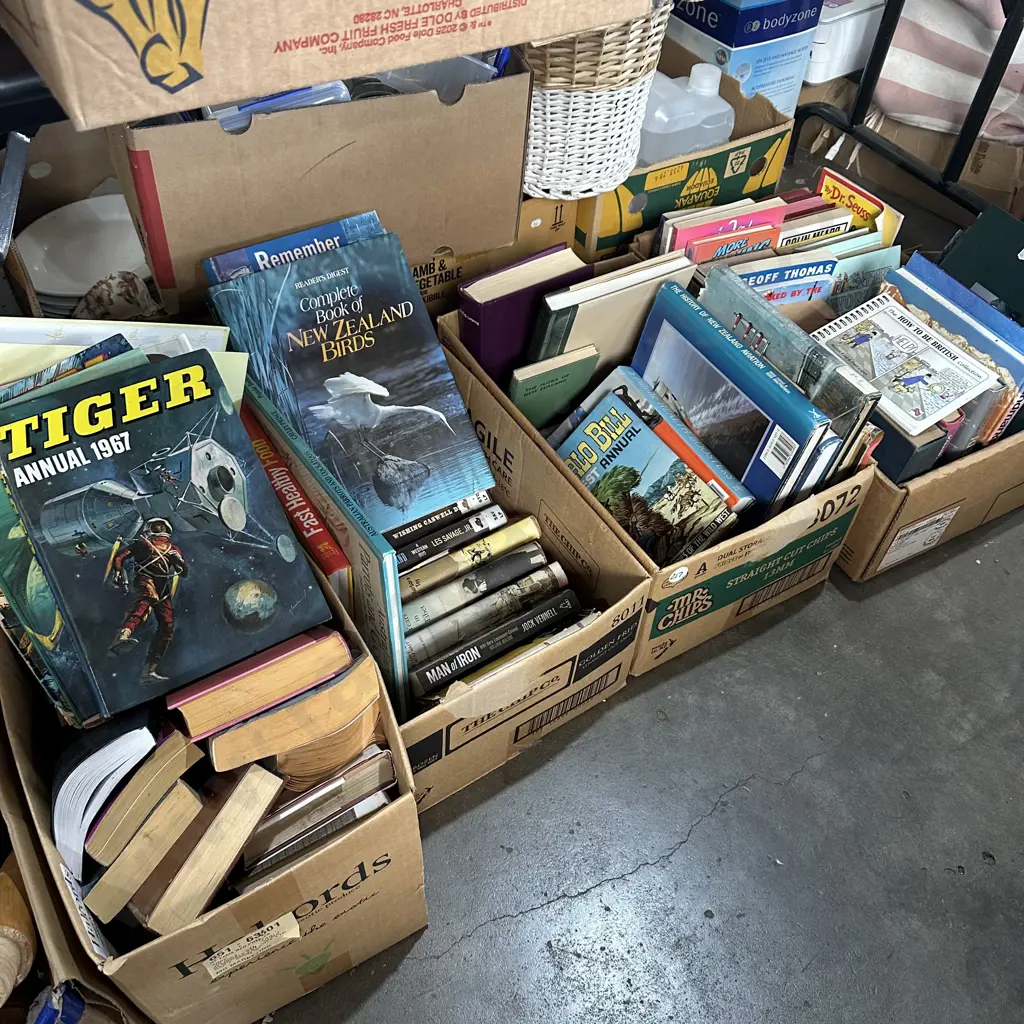 Four boxes of books. Image 1++