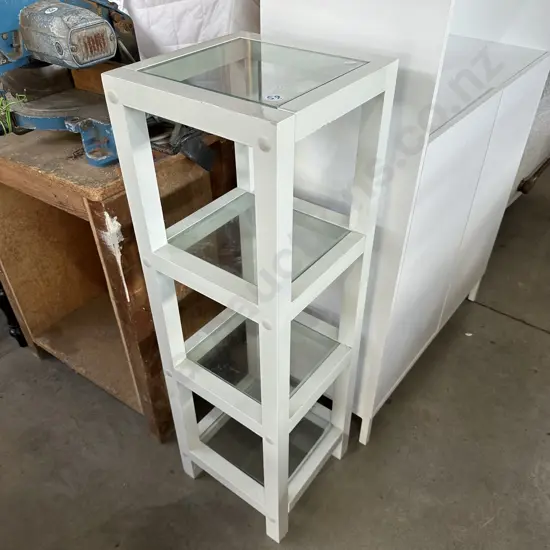 bathroom stand