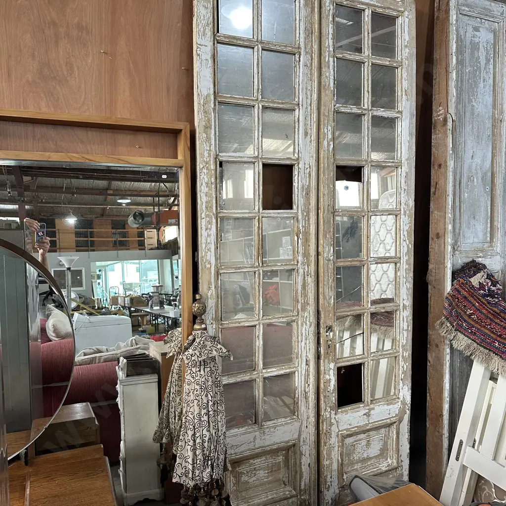Pr mirrored Egyptian doors Image 1++