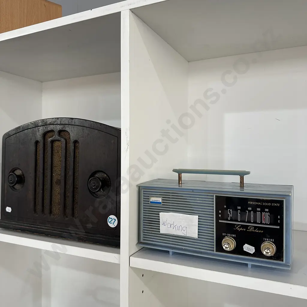2 radios Image 1++