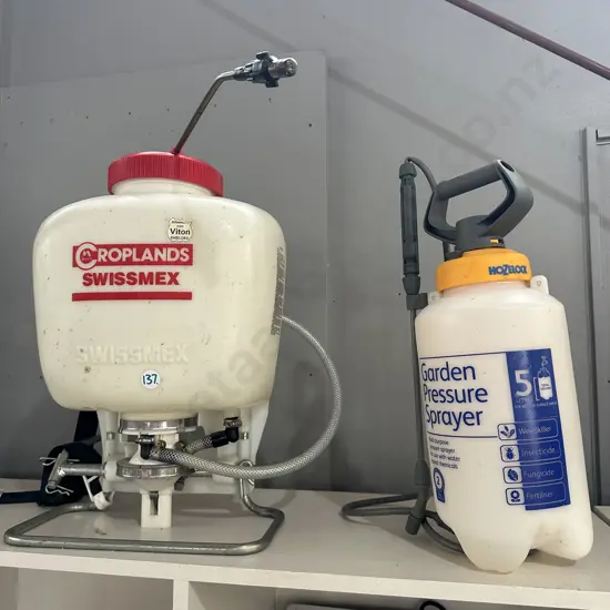 2 sprayers