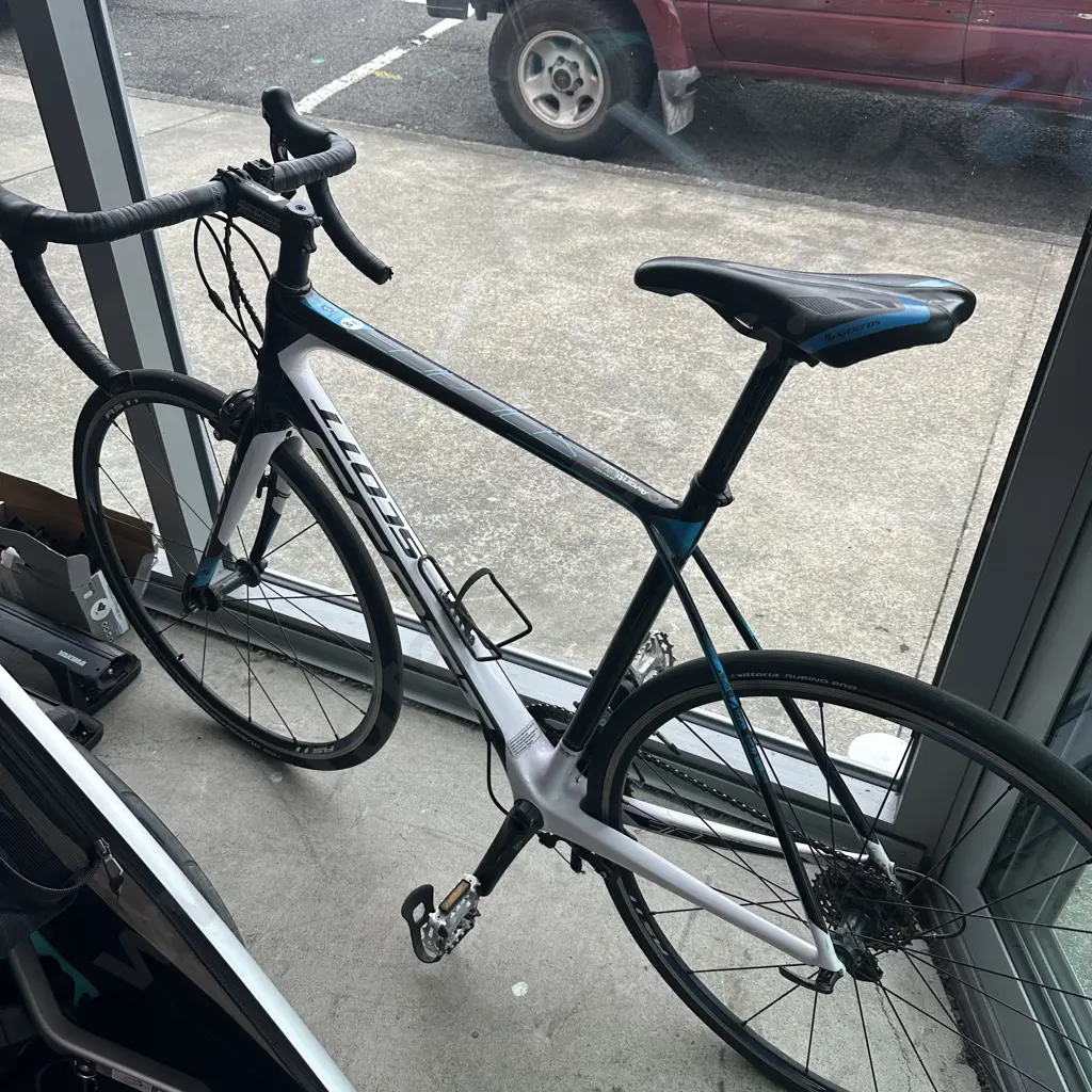 Scott road racing bike - excellent condition Image 1++