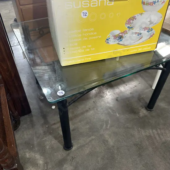 glass top coffee table