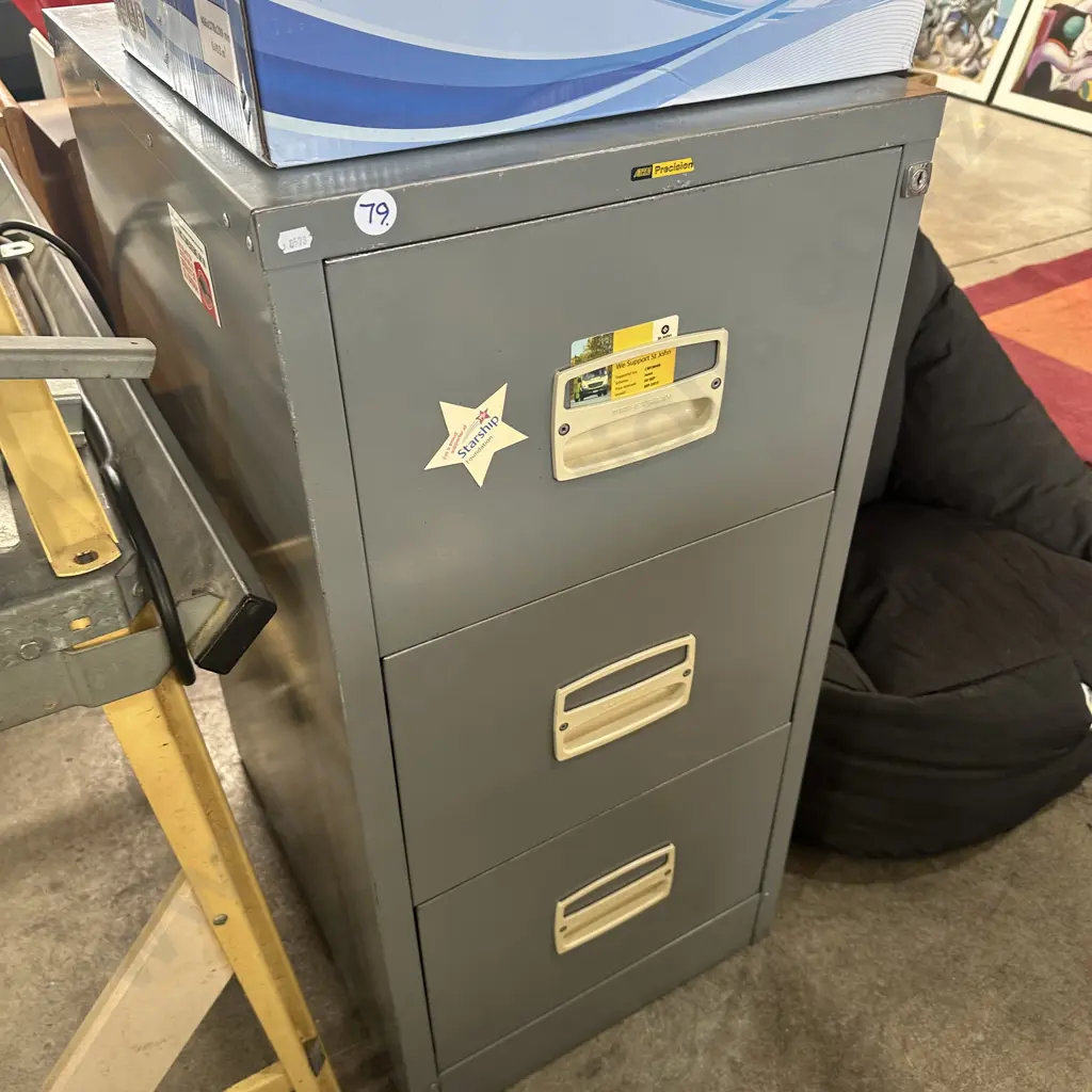 3 drawer file Image 1++