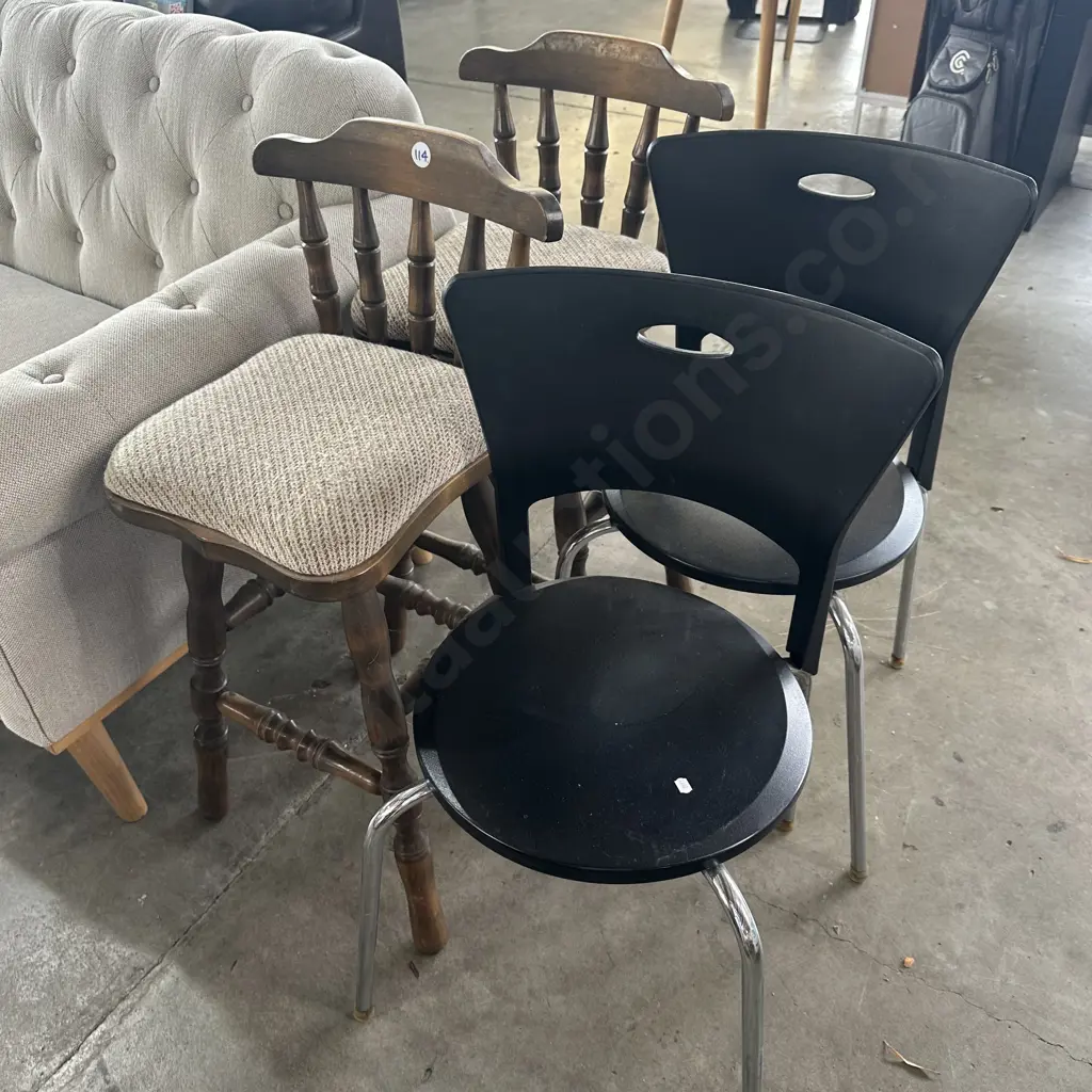 Pr chairs and bar stools Image 1++