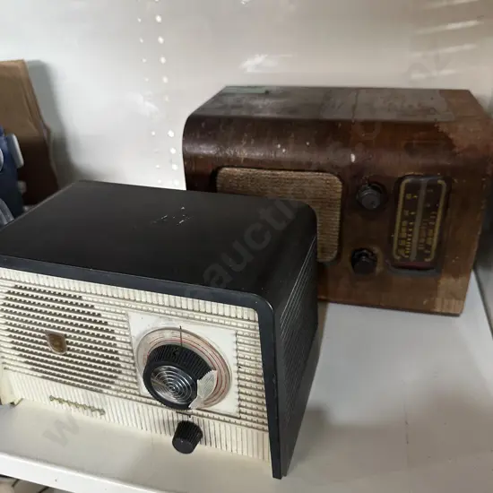 2 radios