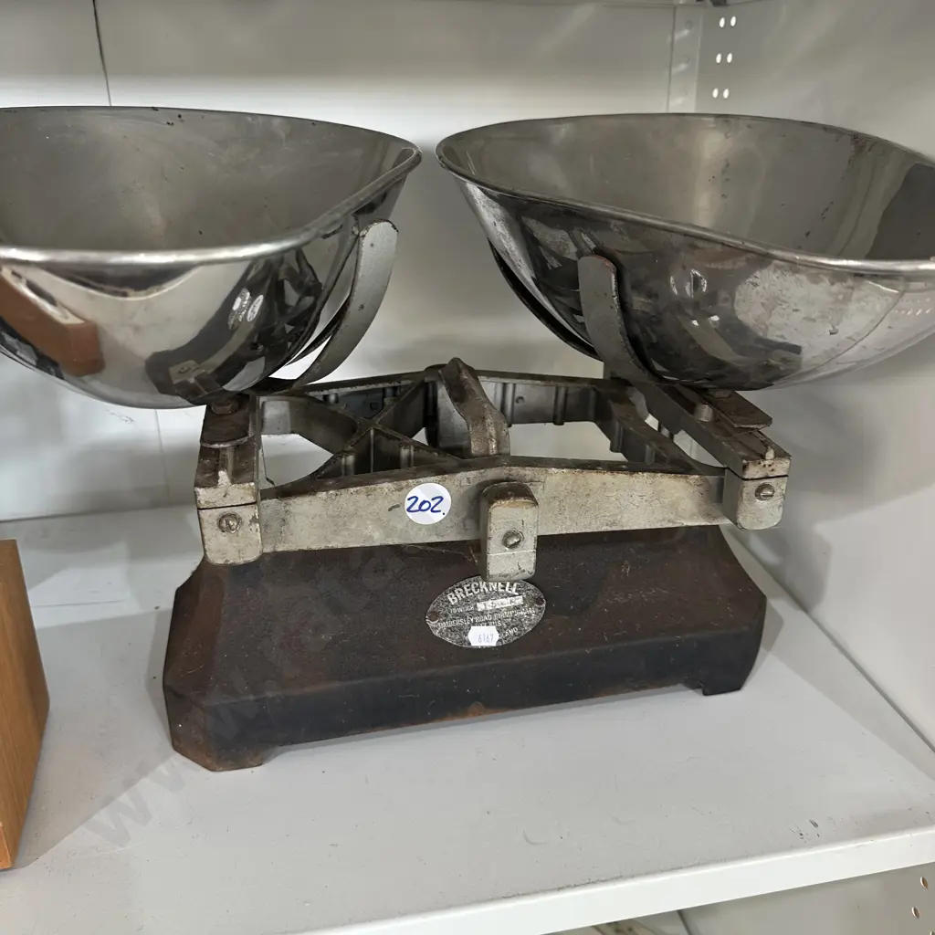 large vintage bankers scales Image 1++