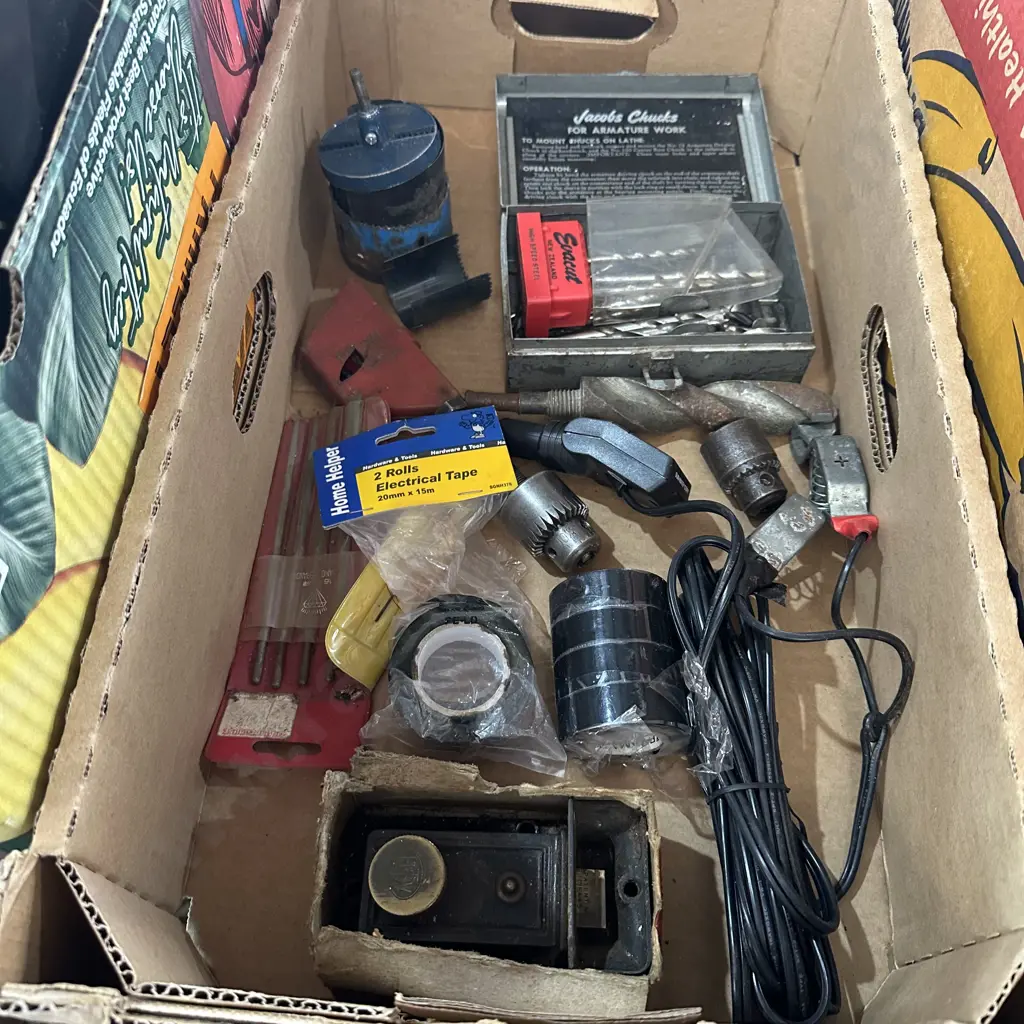 Box of tools and hardware. Image 1++