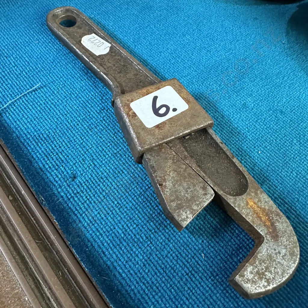 antique tool Image 1++