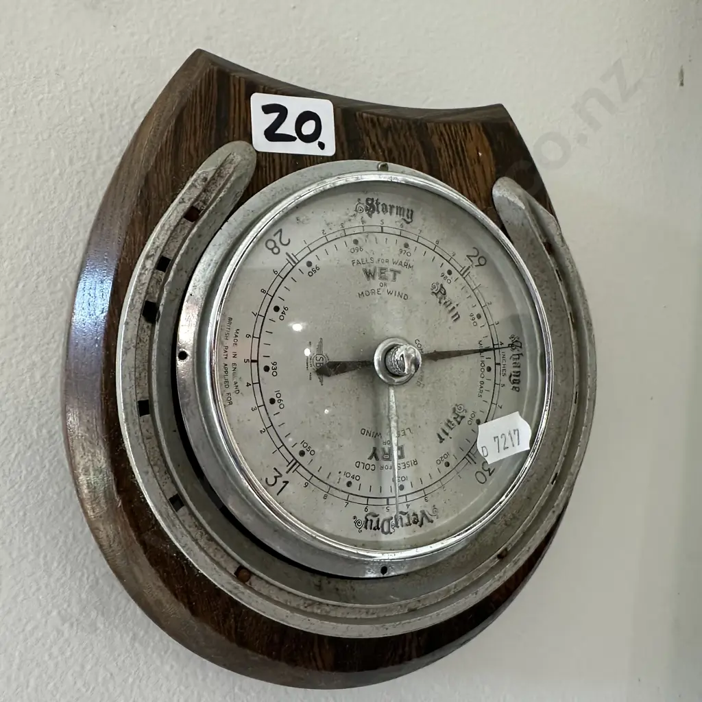 horse shoe barometer Image 1++