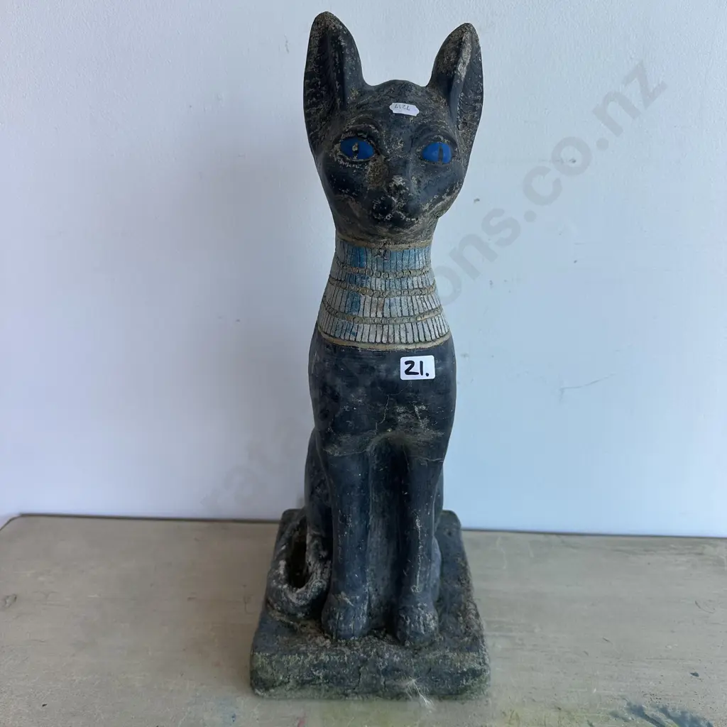 Egyptian  concrete garden statue of Bastet 51cm Image 1++