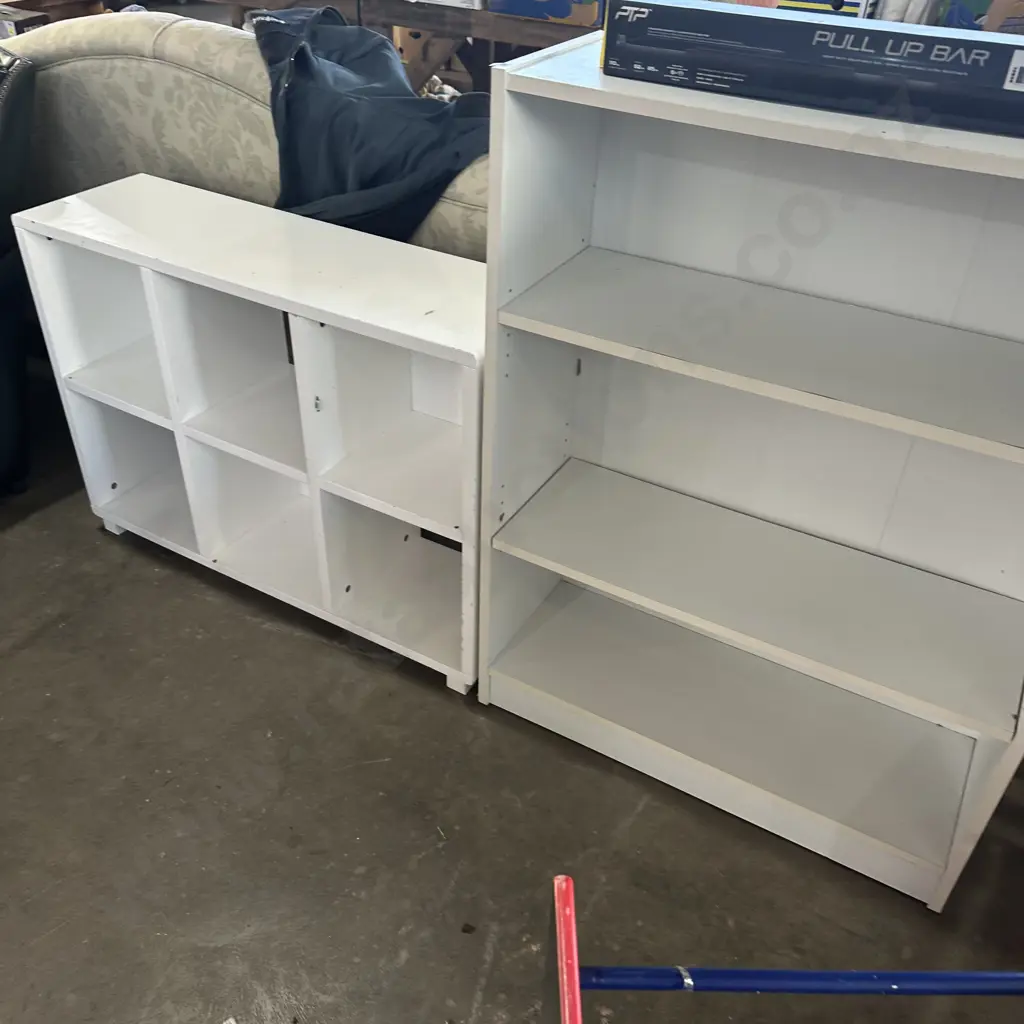 cube and book shelves Image 1++