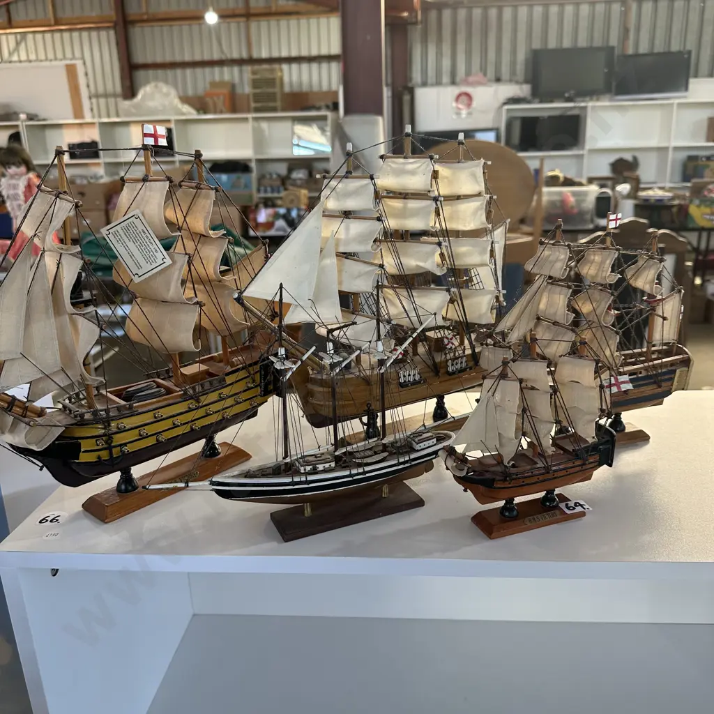 5 x wooden model ships plus limited ed print of Nelsons ships Image 1++