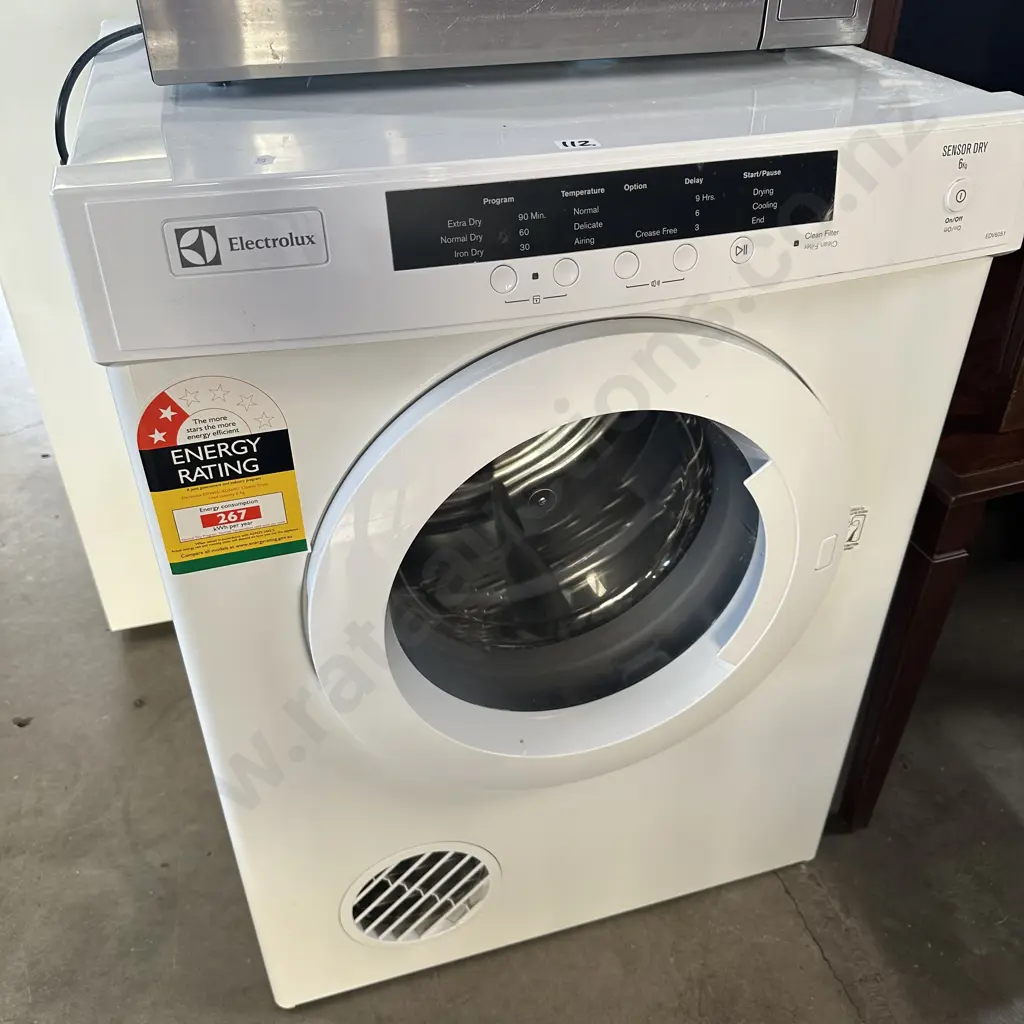 6kg electrolux drier Image 1++