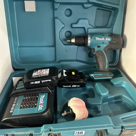 Makita 18v battery drill with 2 battery
