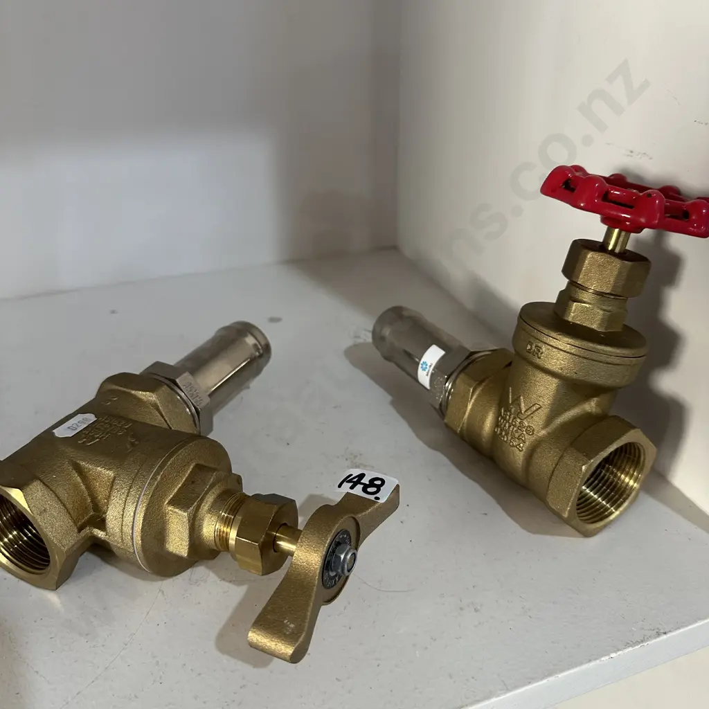 2 new 32mm brass valve taps Image 1++