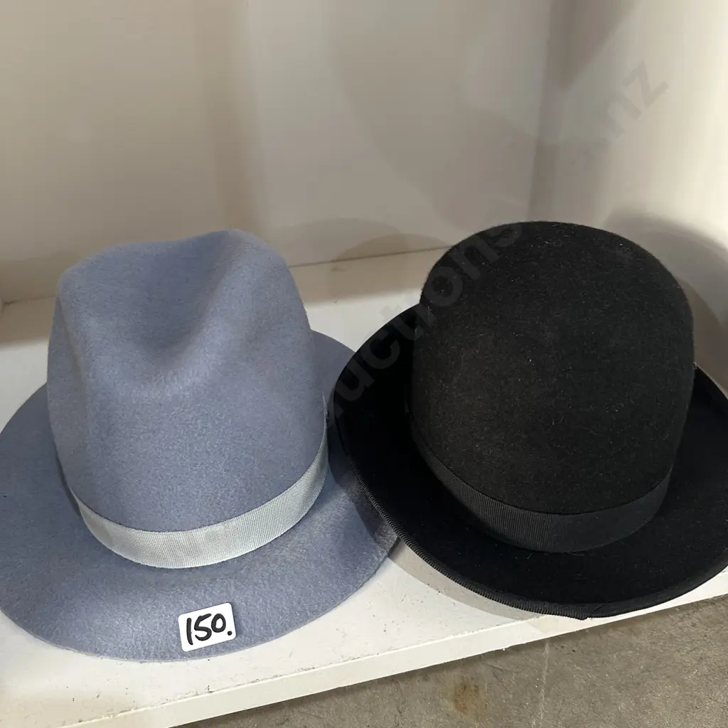 2 new felt hats Image 1++