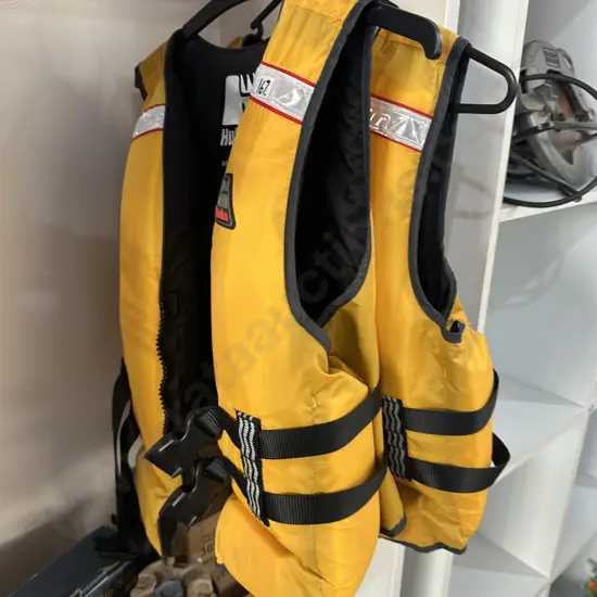 2 life jackets AS & AXS